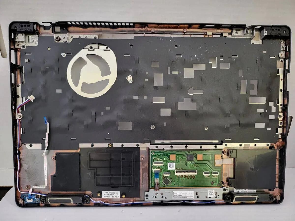 Housing Palmrest Dell Latitude 5590 5591 / Precision 3530 Touchpad A174PA