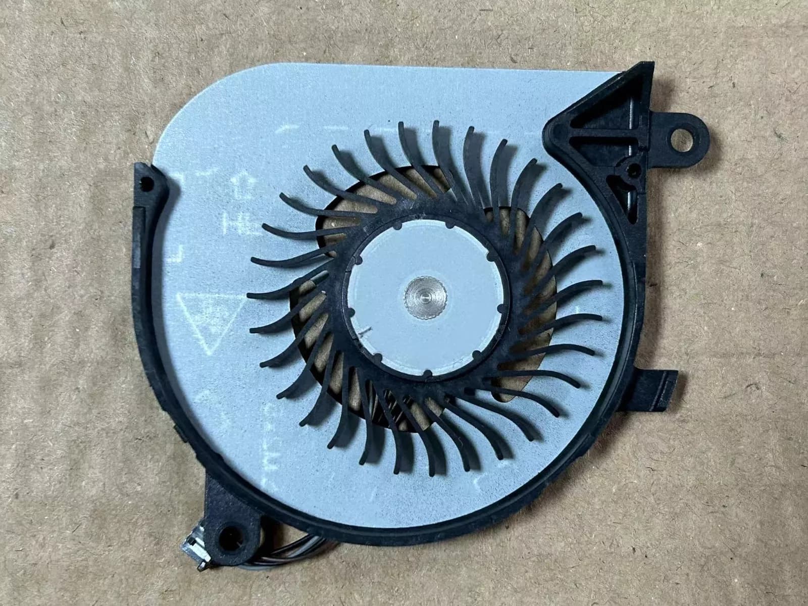 CPU Cooling Fan Dell Latitude E7470 EG50040S1-C610-S9A F84N0 0F84N0