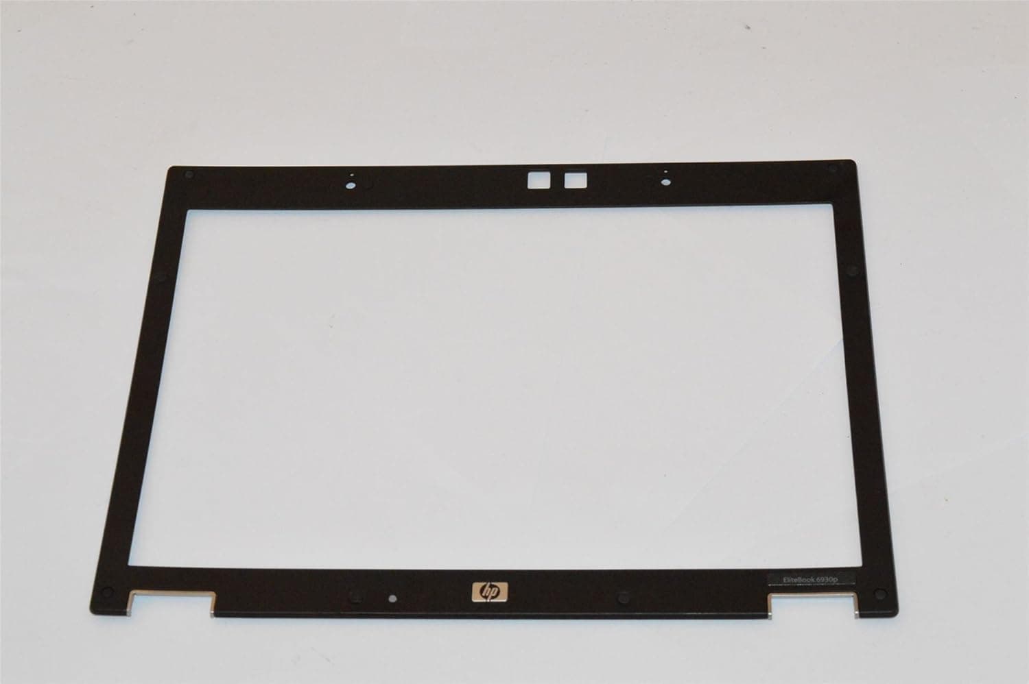 HP Elitebook 6930P Front Screen Bezel- 41.4V905.003 ( Used )
