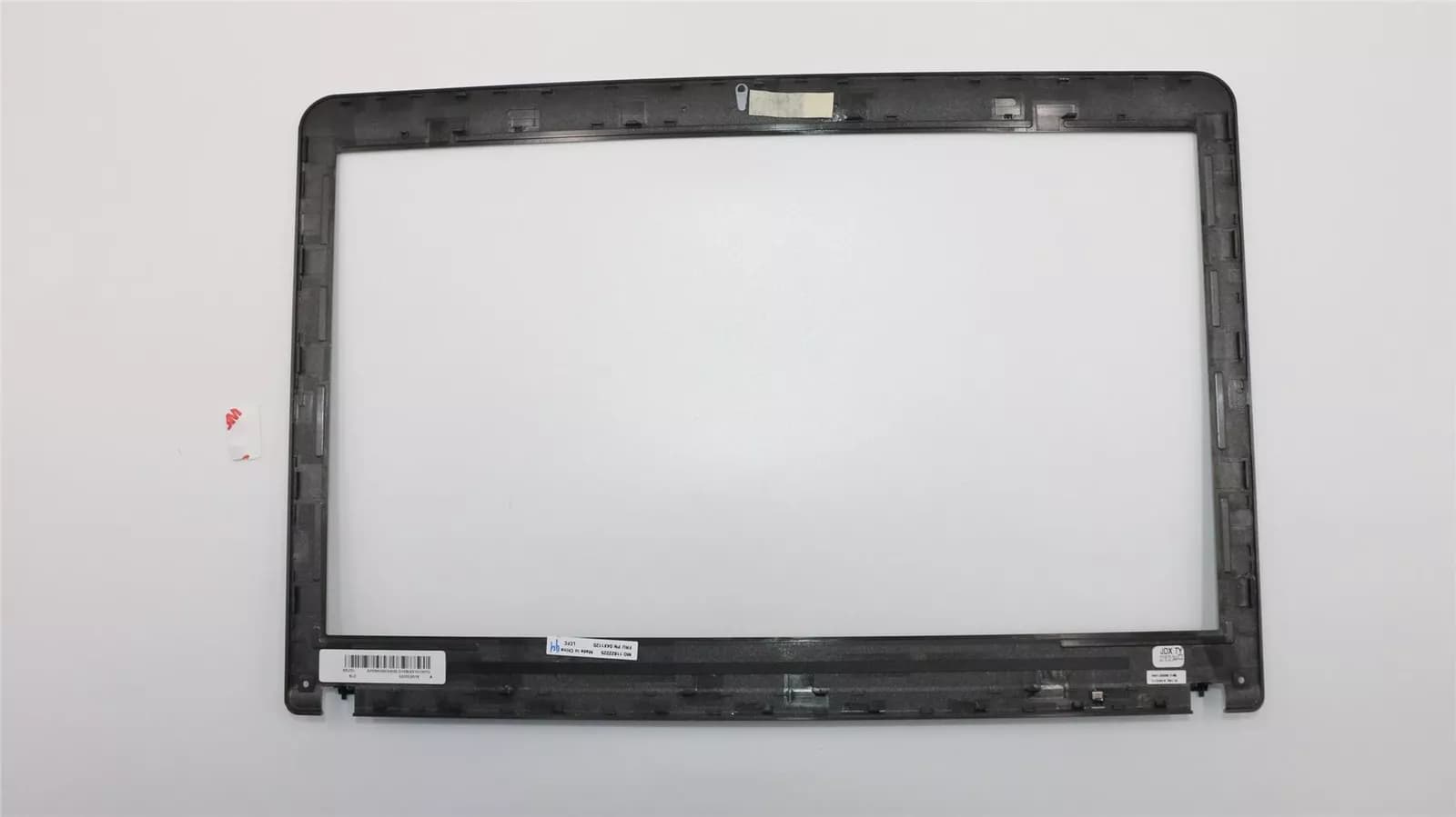 Lenovo Edge E531 front frame Cover Black 04X1120 ( Used )