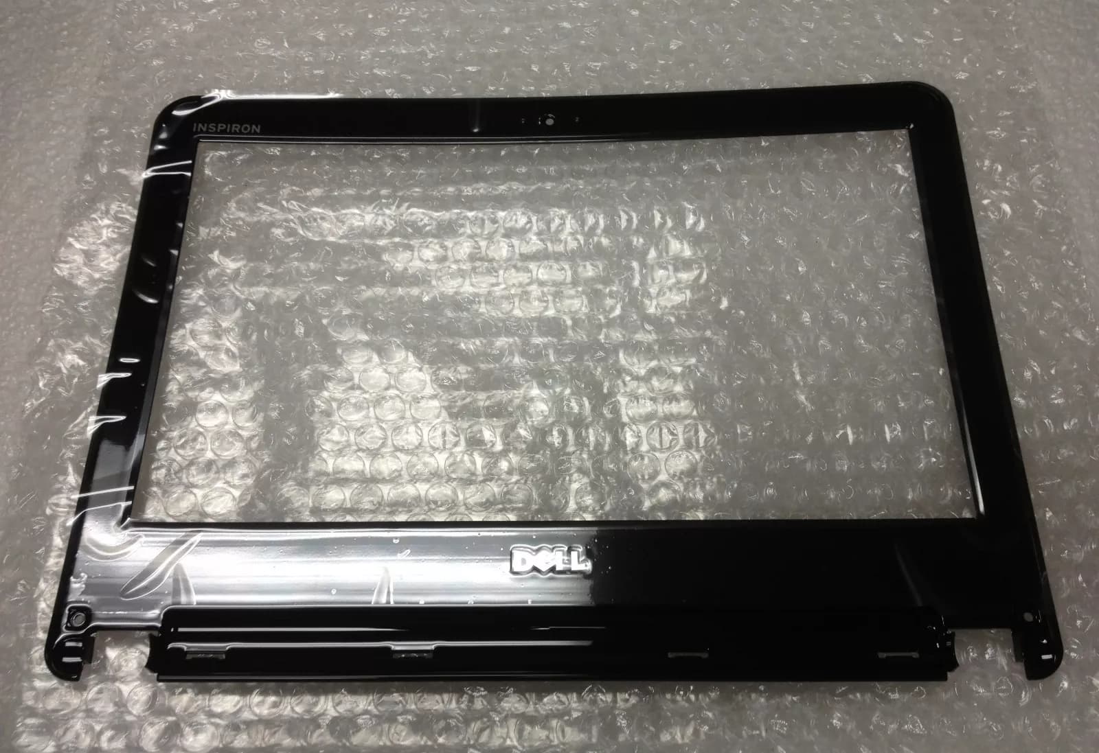 Dell Inspiron 11z LCD Frame Cover Cam Port - 6DRY4 06DRY4 ( Used )
