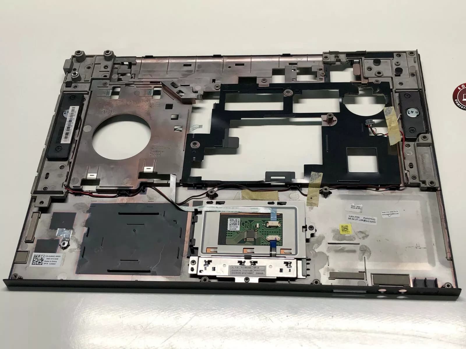 Laptop Palmrest Dell Vostro 1510 Touchpad & Speakers 0J444C PK230008O0 ( Used )