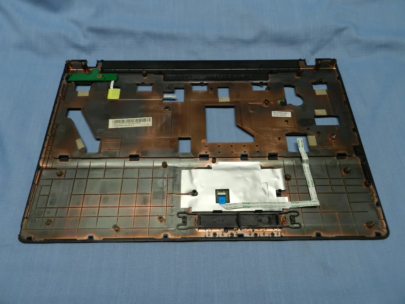 Asus X54L X54C X54H Palmrest Touchpad W 13N0-LJA0121 ( Used )