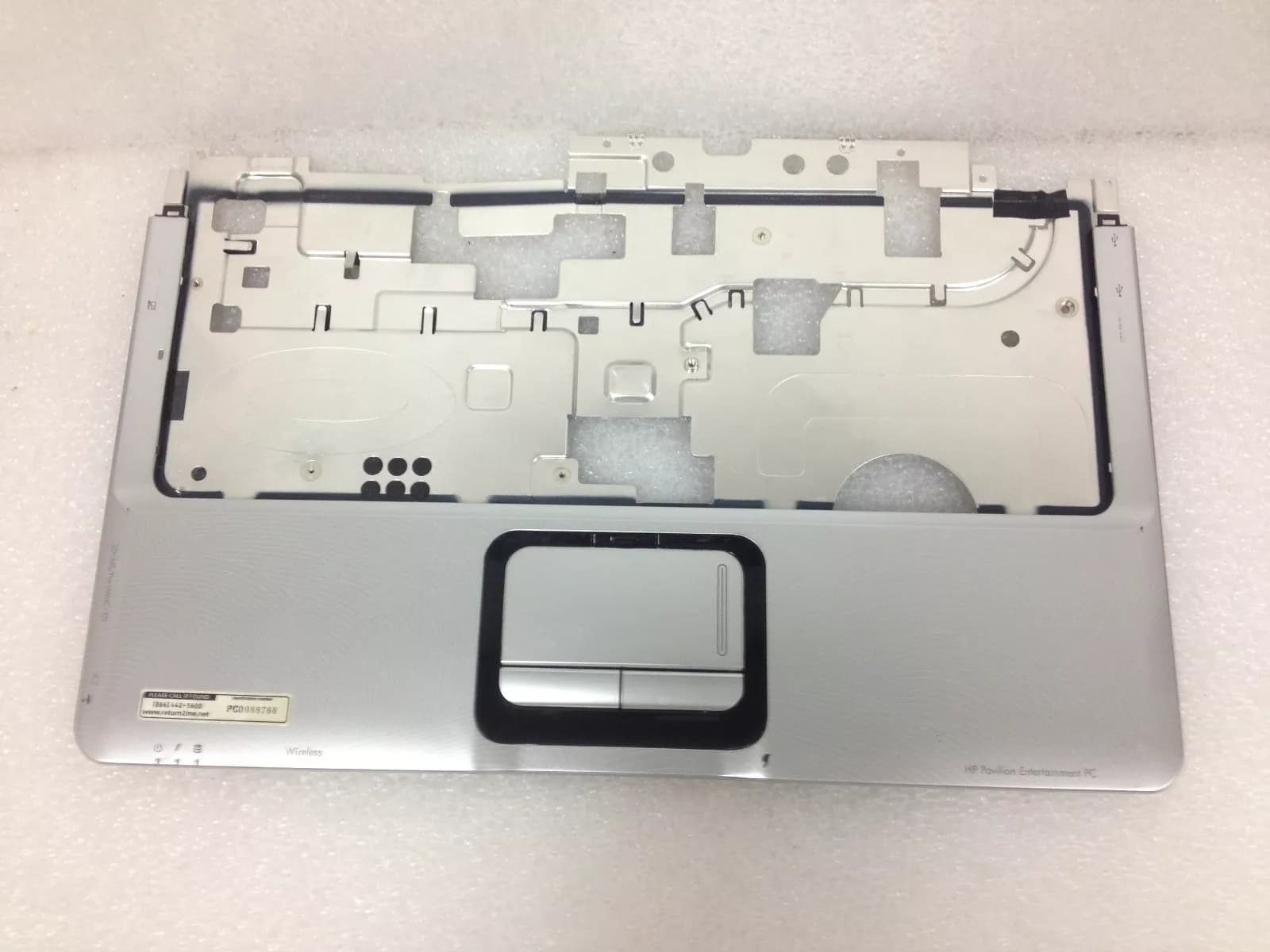 Palmrest Cover for HP Pavilion dv2000 Touchpad 430467-001 ( Used )