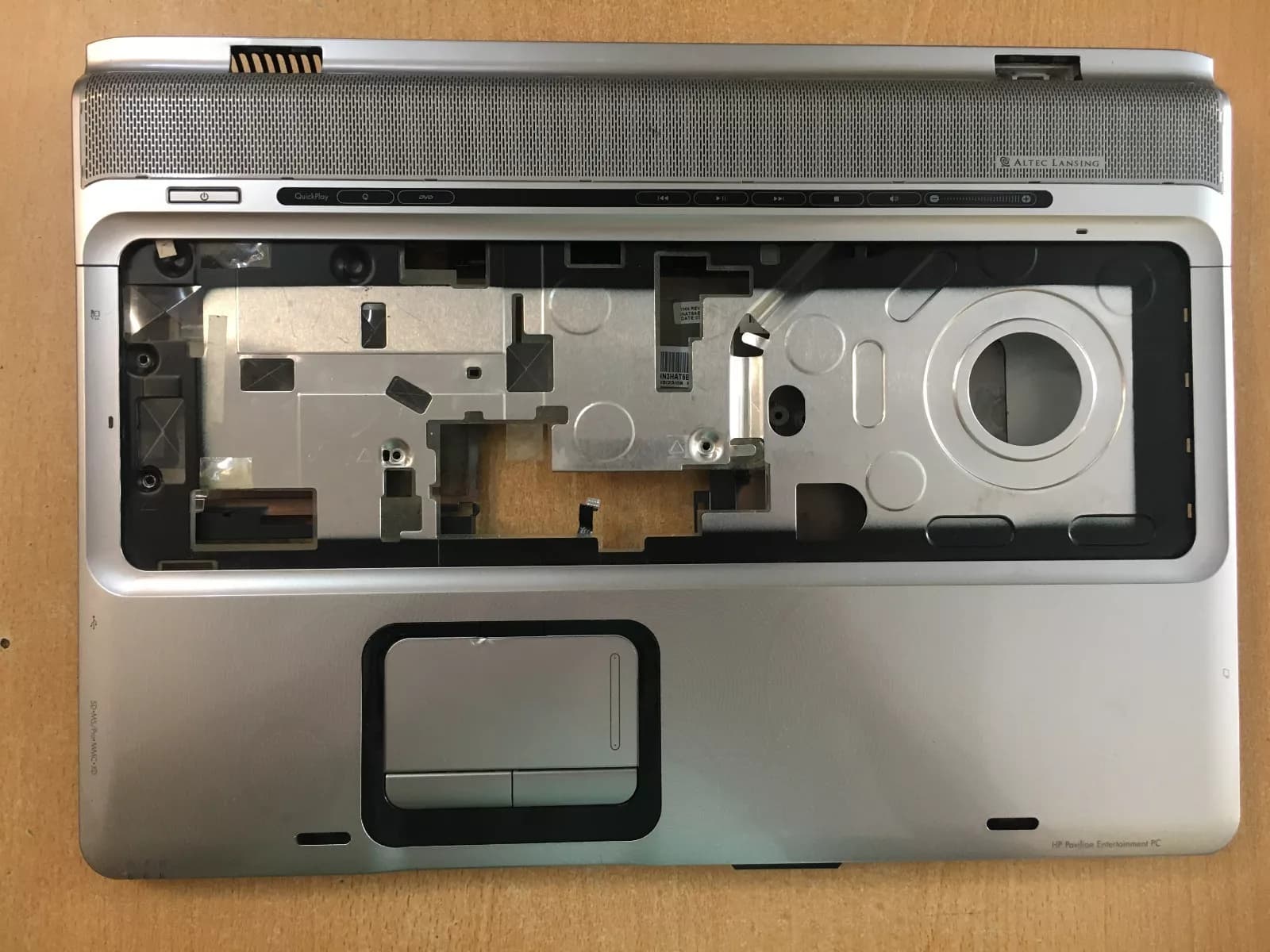 Bottom Case + Palmrest with touchpad laptop HP DV9000 series ( Used )