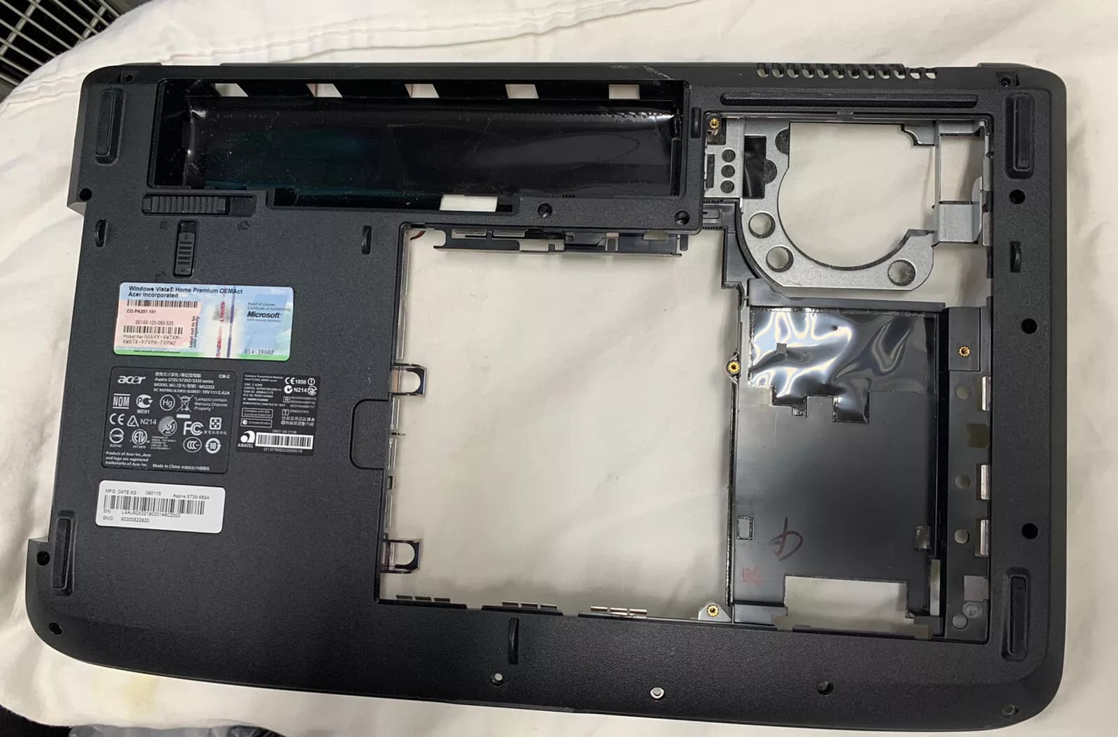 Bottom Base Case Cover laptop Acer Aspire 5335 5735 60.4K801.001 ( Used )