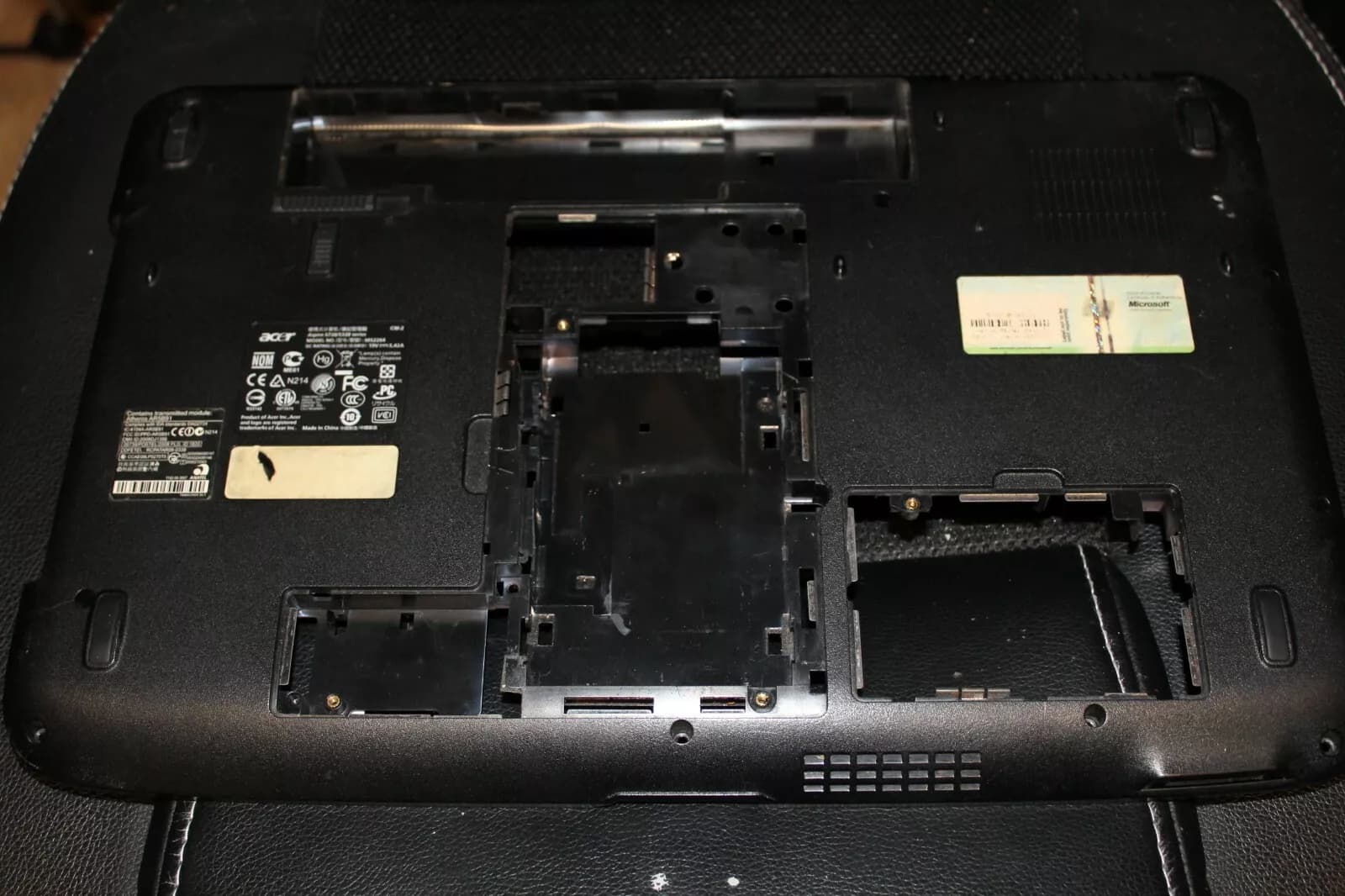 bottom Base Cover Laptop Acer Aspire 5738 5542 5538 5338 SERIES ( Used )