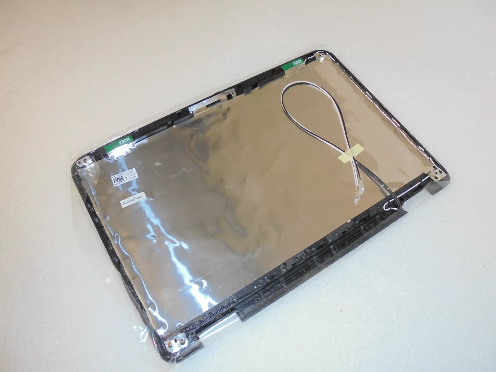 LCD Back Cover Dell Inspiron 14 M4040 N4050 Black 1GJPN ( Used )