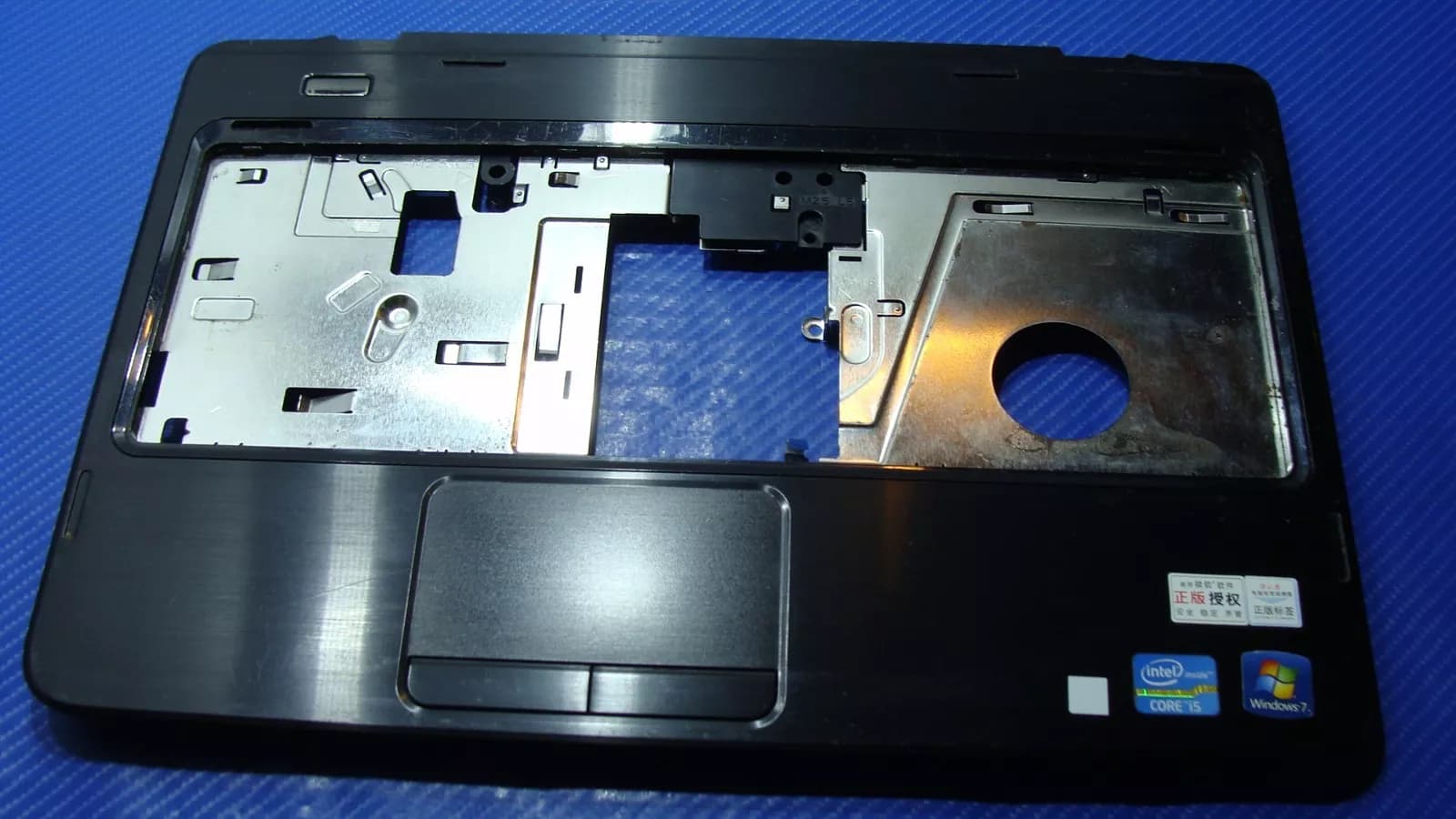 Palmrest with Touchpad Dell Inspiron N4050 14" GN7T3 ( Used )
