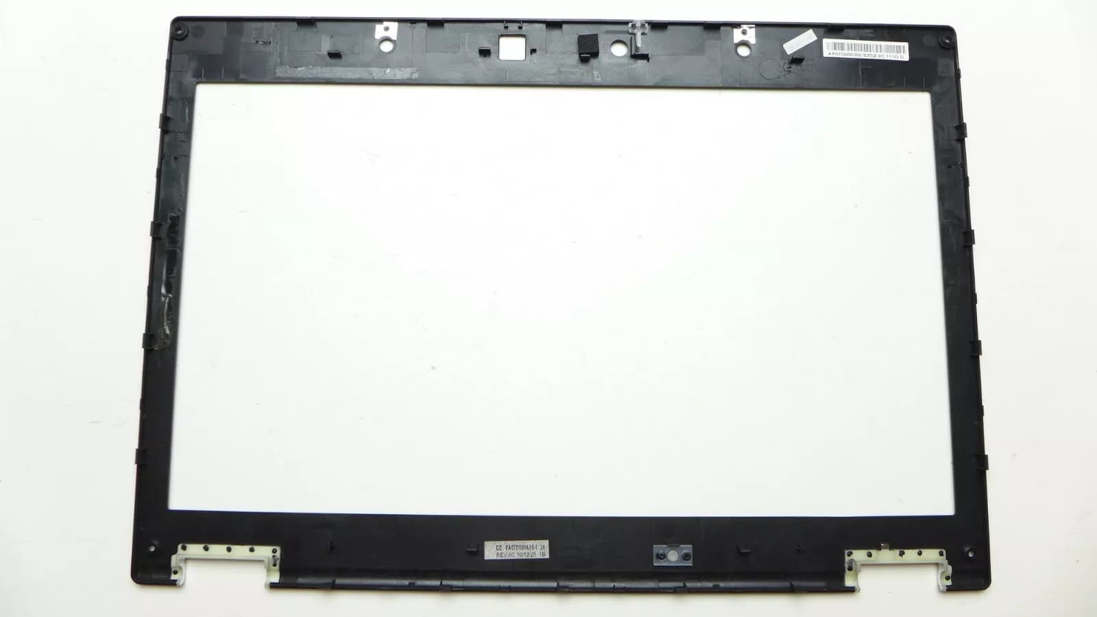 Frame LCD Back Cover laptop HP Elitebook 8440P AP07D000300 594036-001 ( Used )
