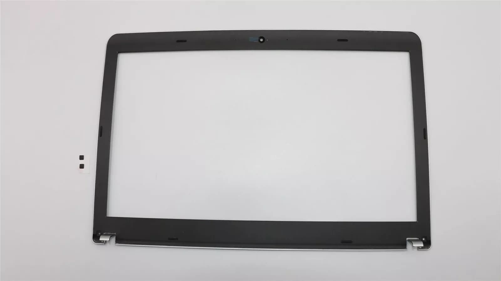 Lenovo Edge E531 front frame Cover Black 04X1120 ( Used )