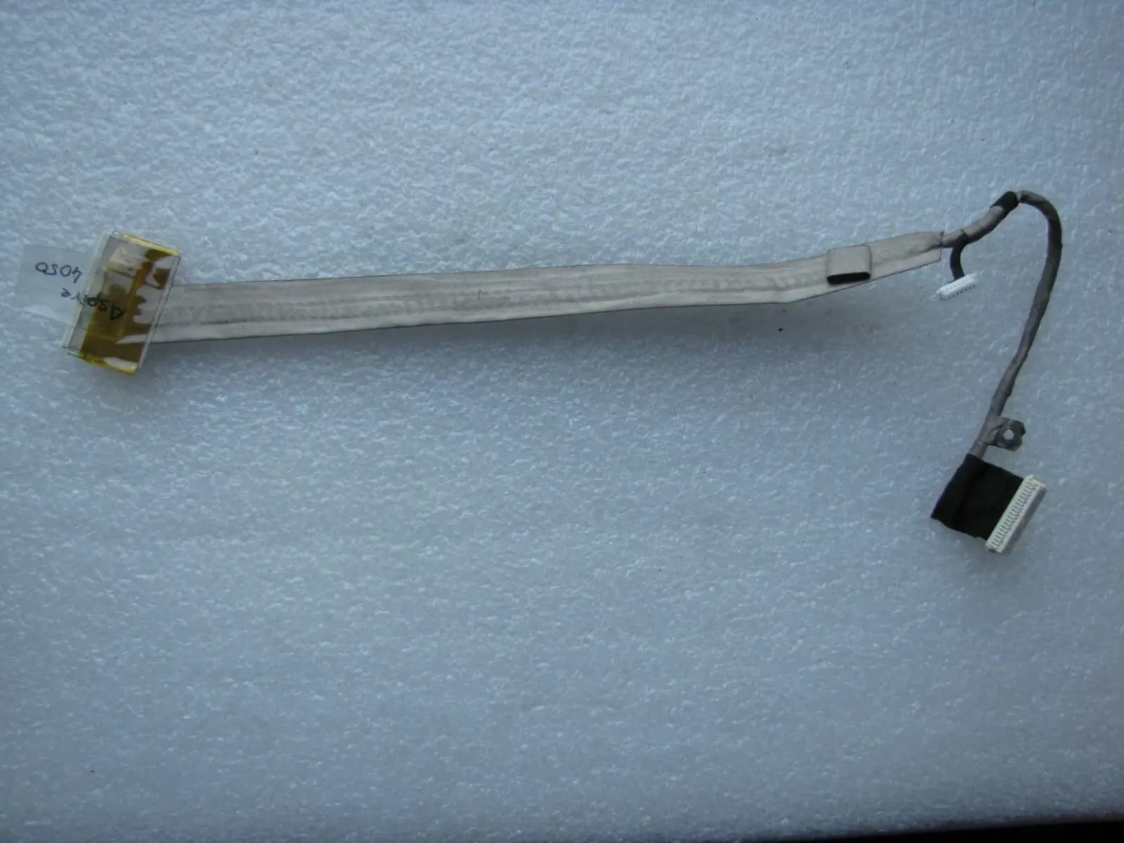 Acer Aspire 4050 TravelMate 2350 (30 pin CCFL) display screen cable ( Used )