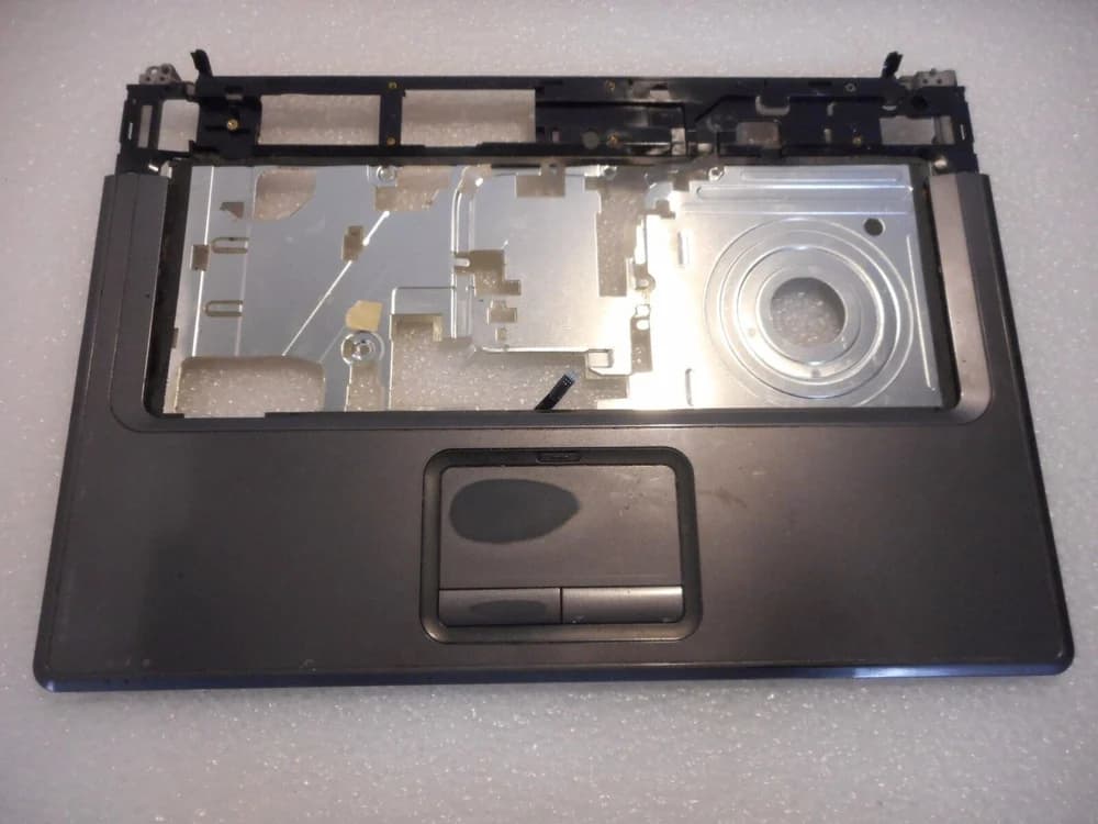 Palmrest Upper Case Keyboard HP Compaq Presario F500 442888-001 ( Used )