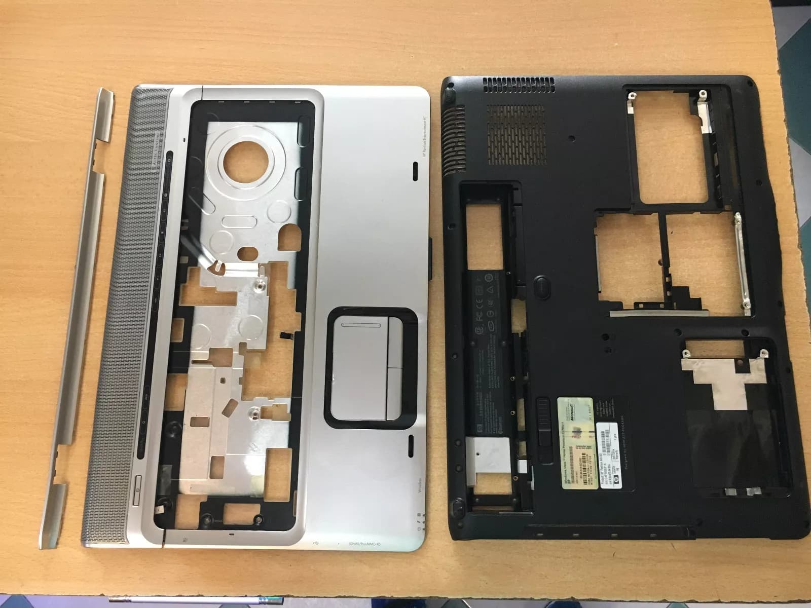 Bottom Case + Palmrest with touchpad laptop HP DV9000 series ( Used )