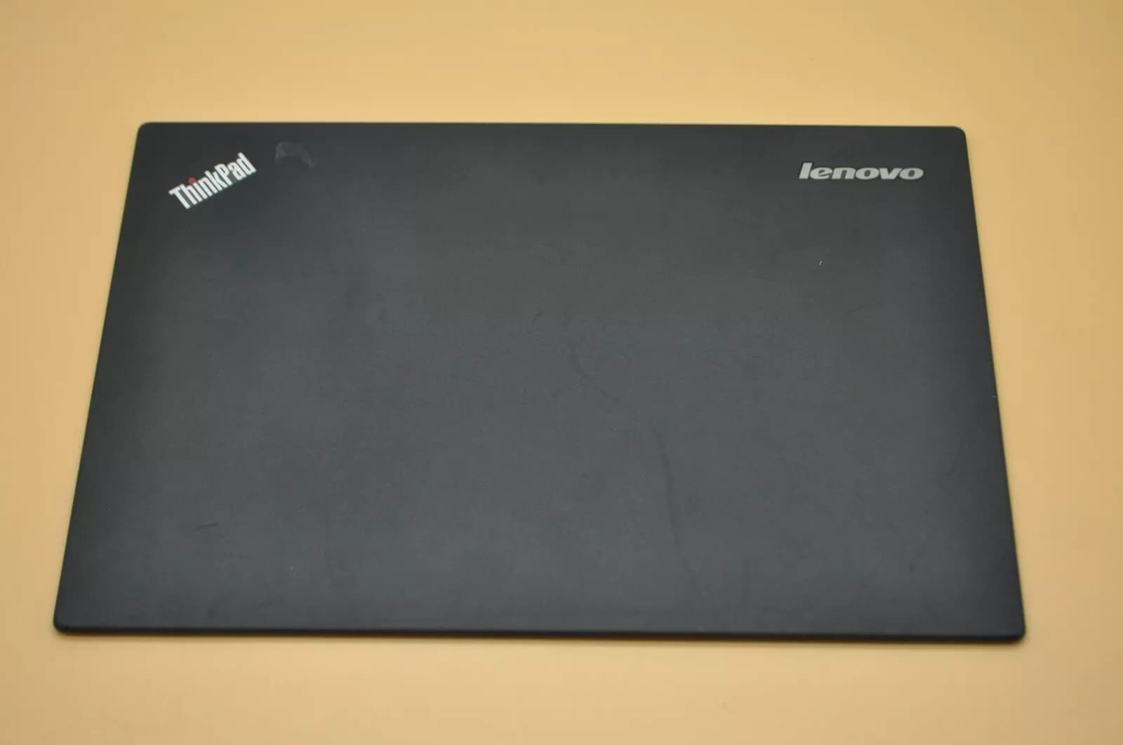 Lenovo Thinkpad X240 X250 LCD Back Cover 04X5359 AP0SX000400 ( Used )
