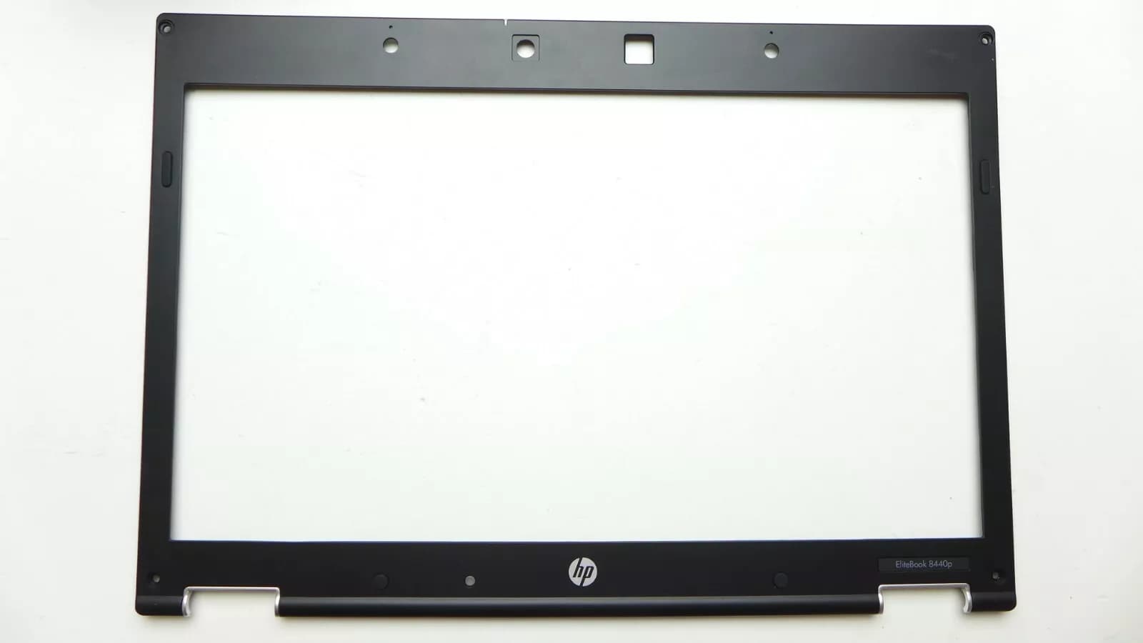 Frame LCD Back Cover laptop HP Elitebook 8440P AP07D000300 594036-001 ( Used )