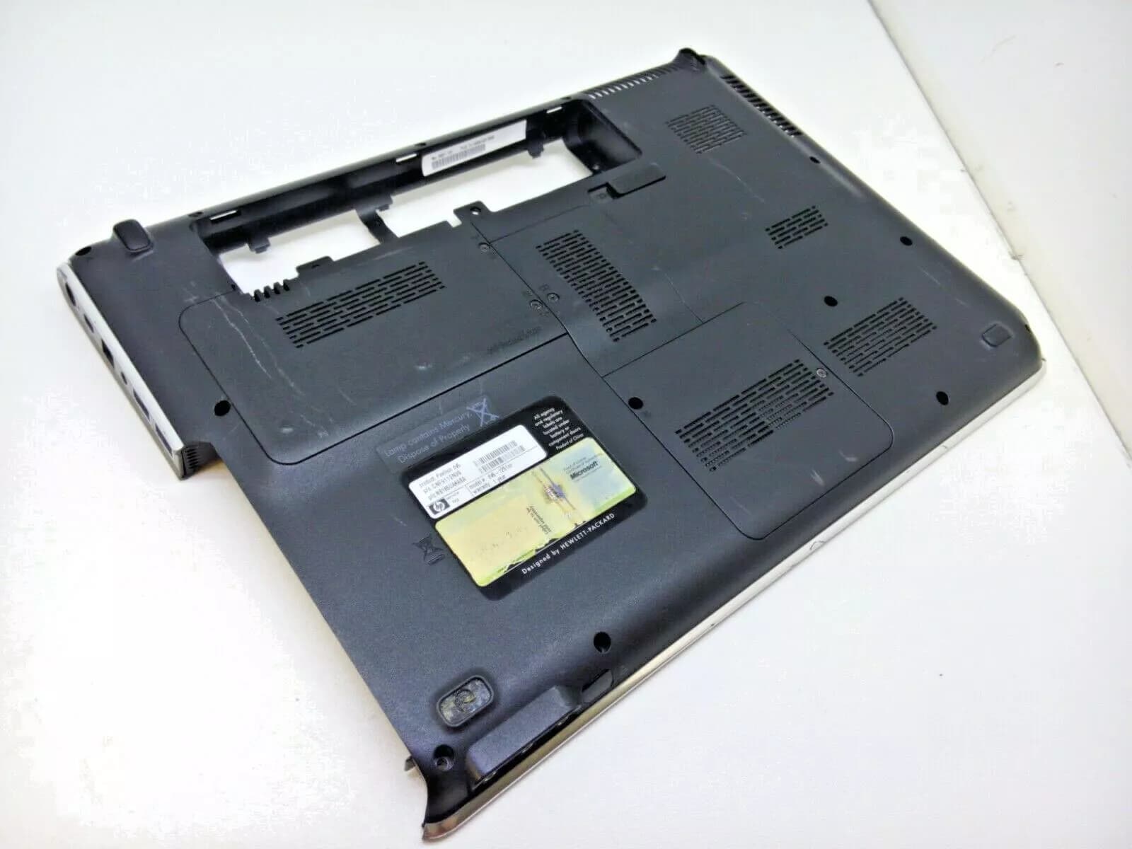 Black Bottom Case Cover + Doors HP Pavilion DV5-1251nrDC ZYE37TP903 159 ( Used )