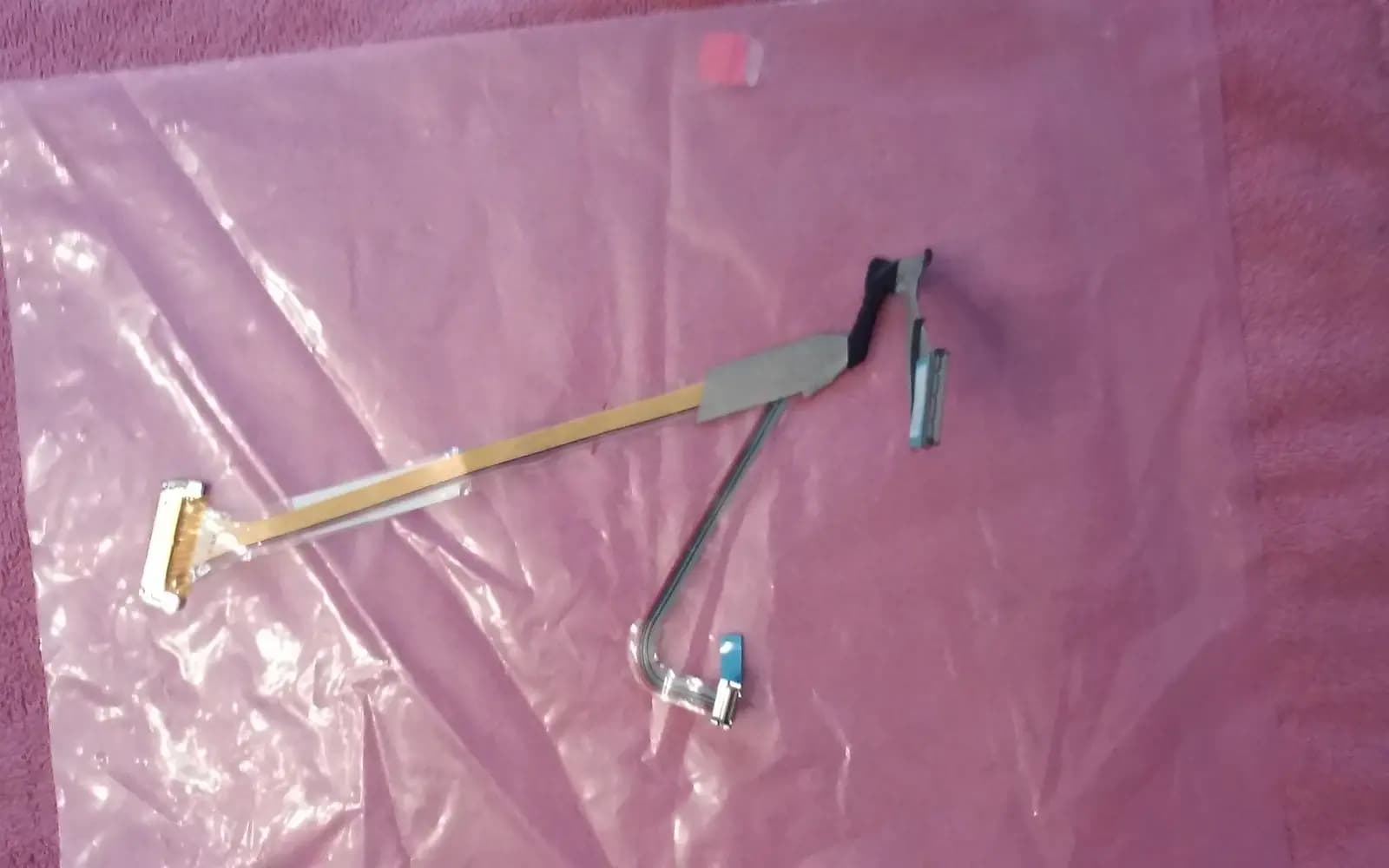 DELL GF120 Latitude D820 D830 Precision M65 M4300 LCD Video Cable CN-0GF120 ( Used )